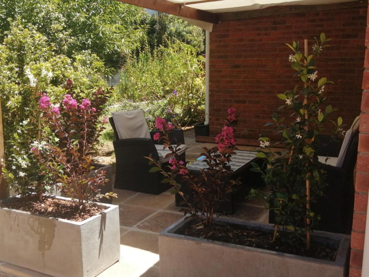 Gaestehaus Helderbergview Somerset West Exterior foto